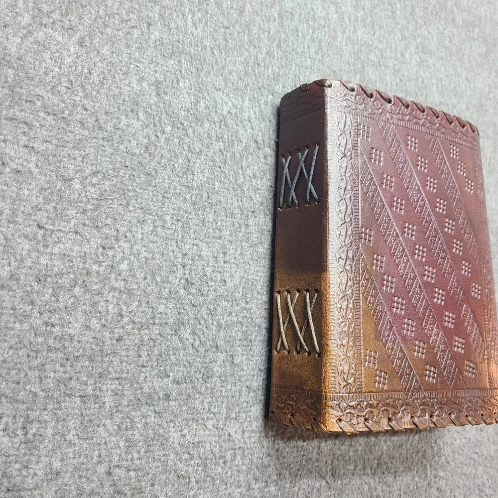 Handmade Embossed Leather Journal‎ Notebook Diary with Clasp Closure